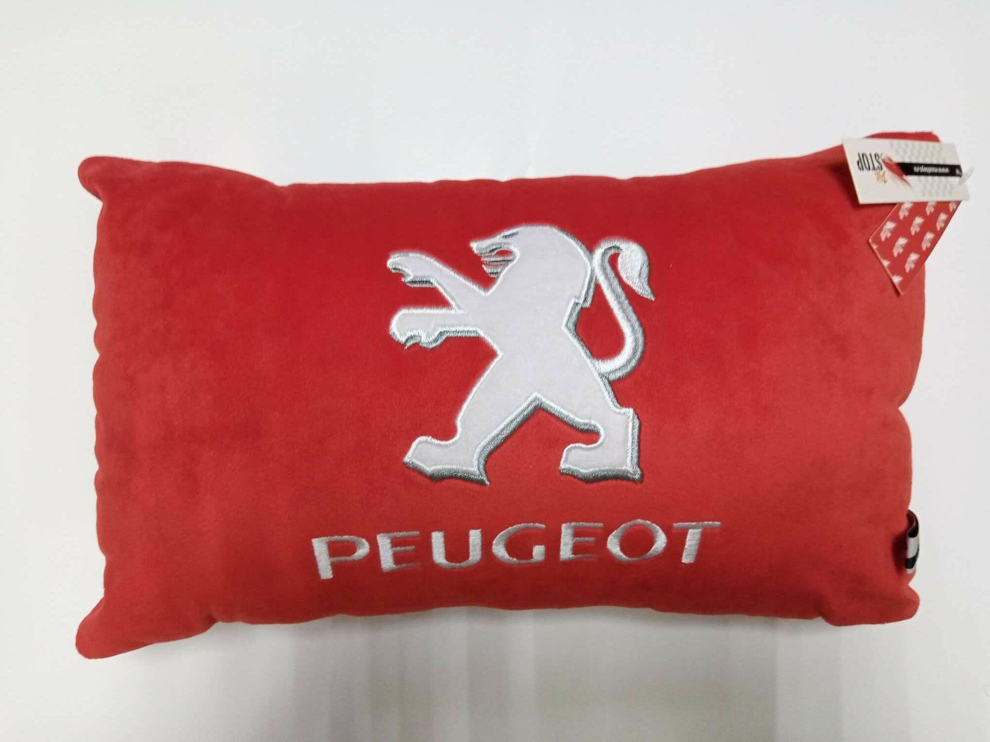 Подушка пежо красная