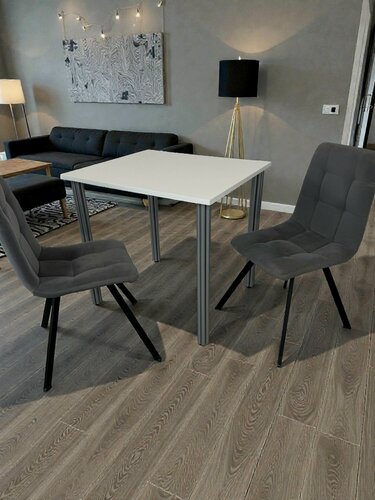 Изображение товара Стол дизайнерский обеденный/ цвет Белый, 80*70 см. Ножки хром.