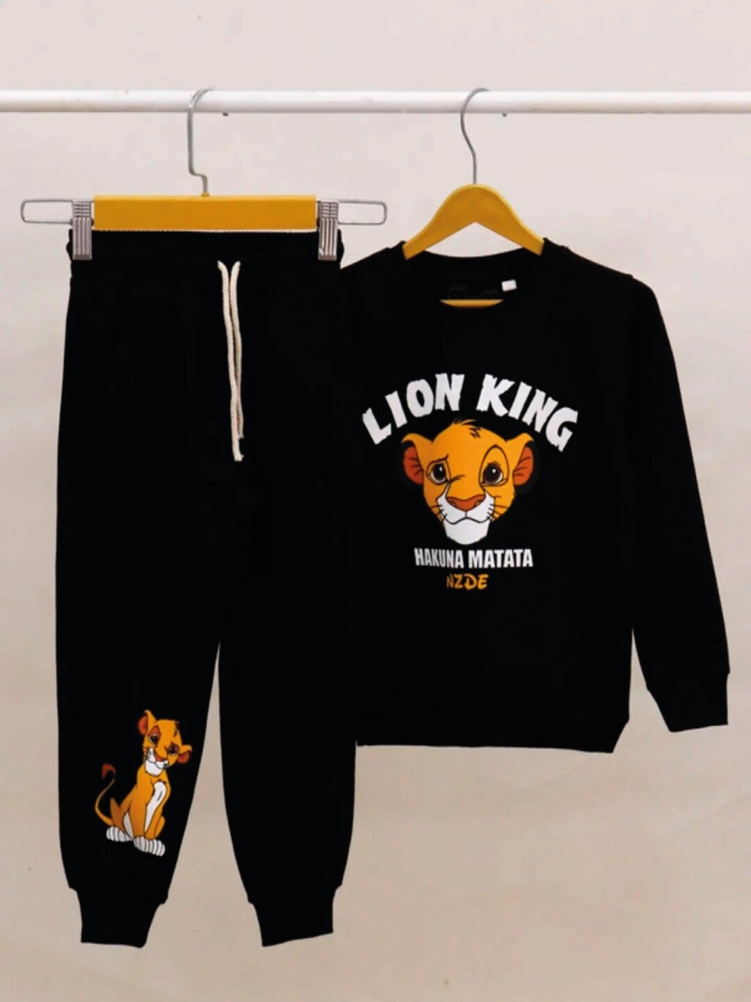 Комплект одежды