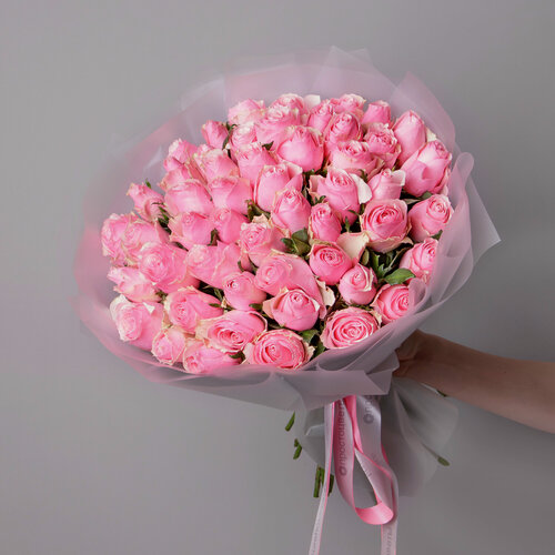 Изображение товара Букет из розовых роз 75 шт Высота 50 см в коробке и аквабоксе от "Простоцветы"