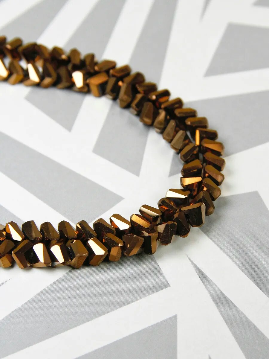 Алмазная грань, стекло, бронза - сердечки 4 мм - 36 см — фото 1