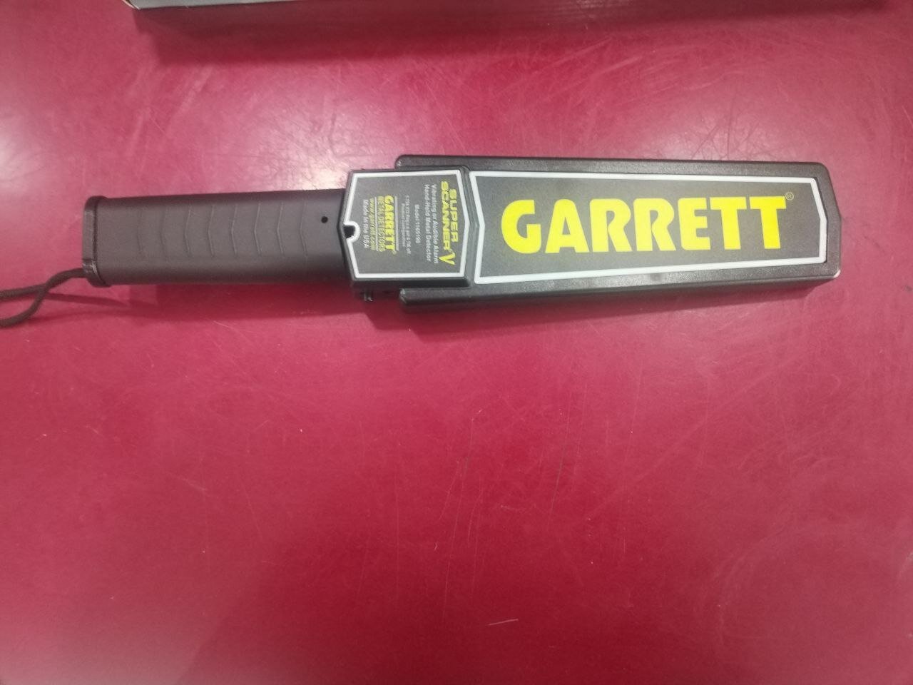 Ручной металлодетектор - это незаменимый инструмент для обеспечения безопасности — фото 1