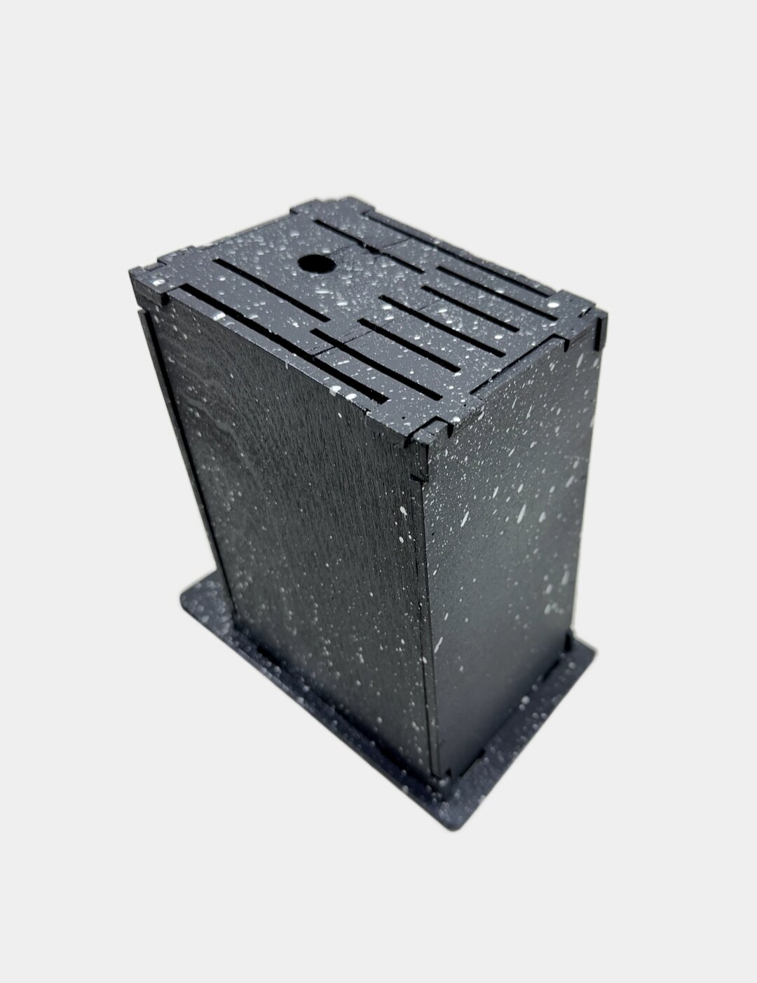 Универсальный держатель, контейнер-подставка для ложек, вилок и ножей.