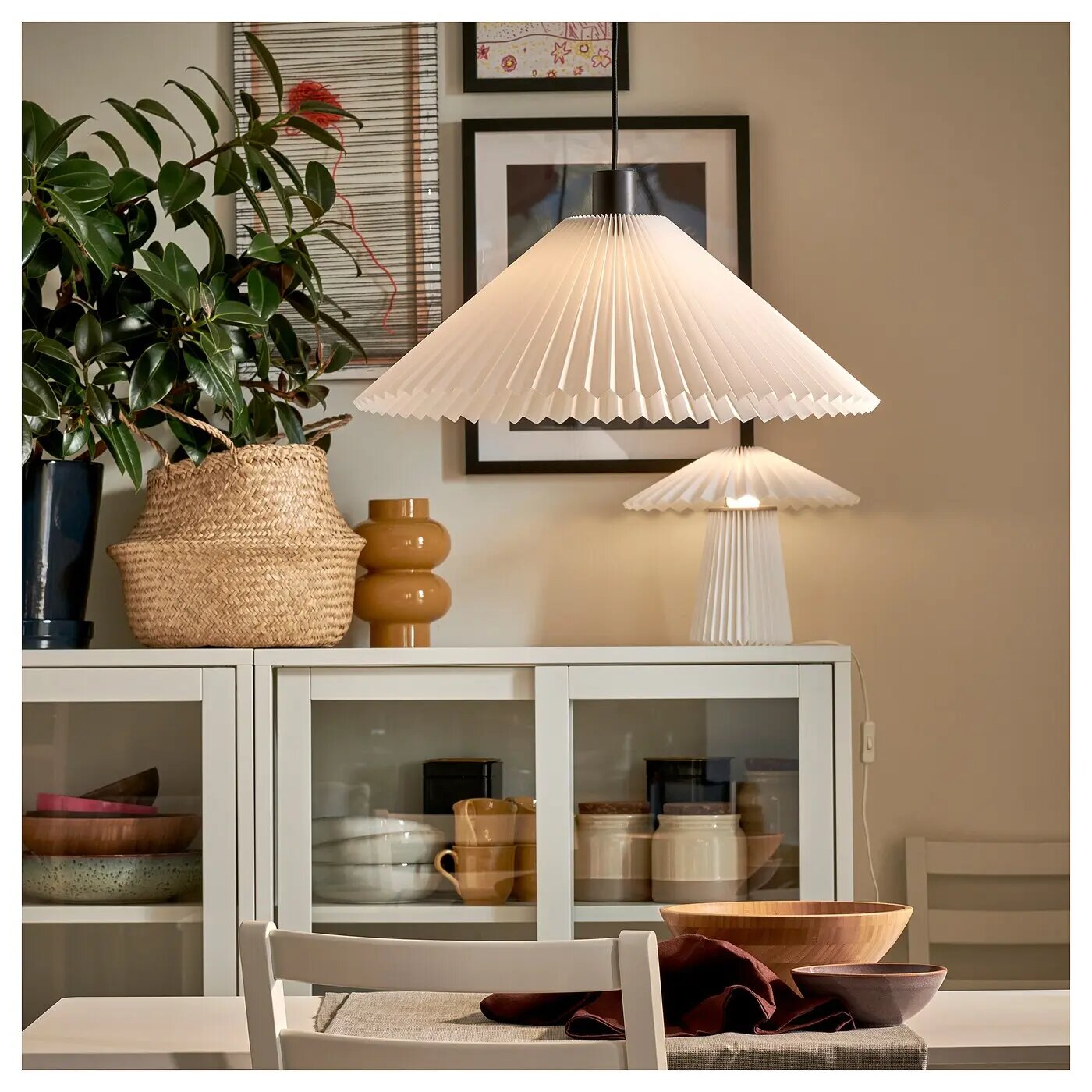 Абажур подвесного светильника KUDDLAVA IKEA, плиссированный белый,30cm