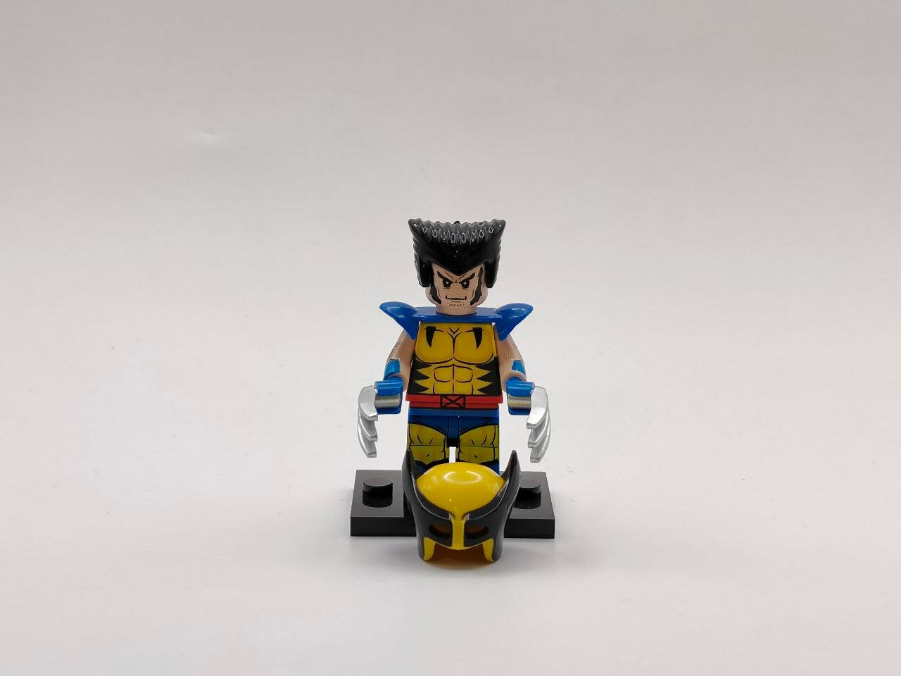 Минифигурка "Росомаха" версия 2, фигурка персонажа из вселенной "Люди Икс", совместима с конструкторами Lego