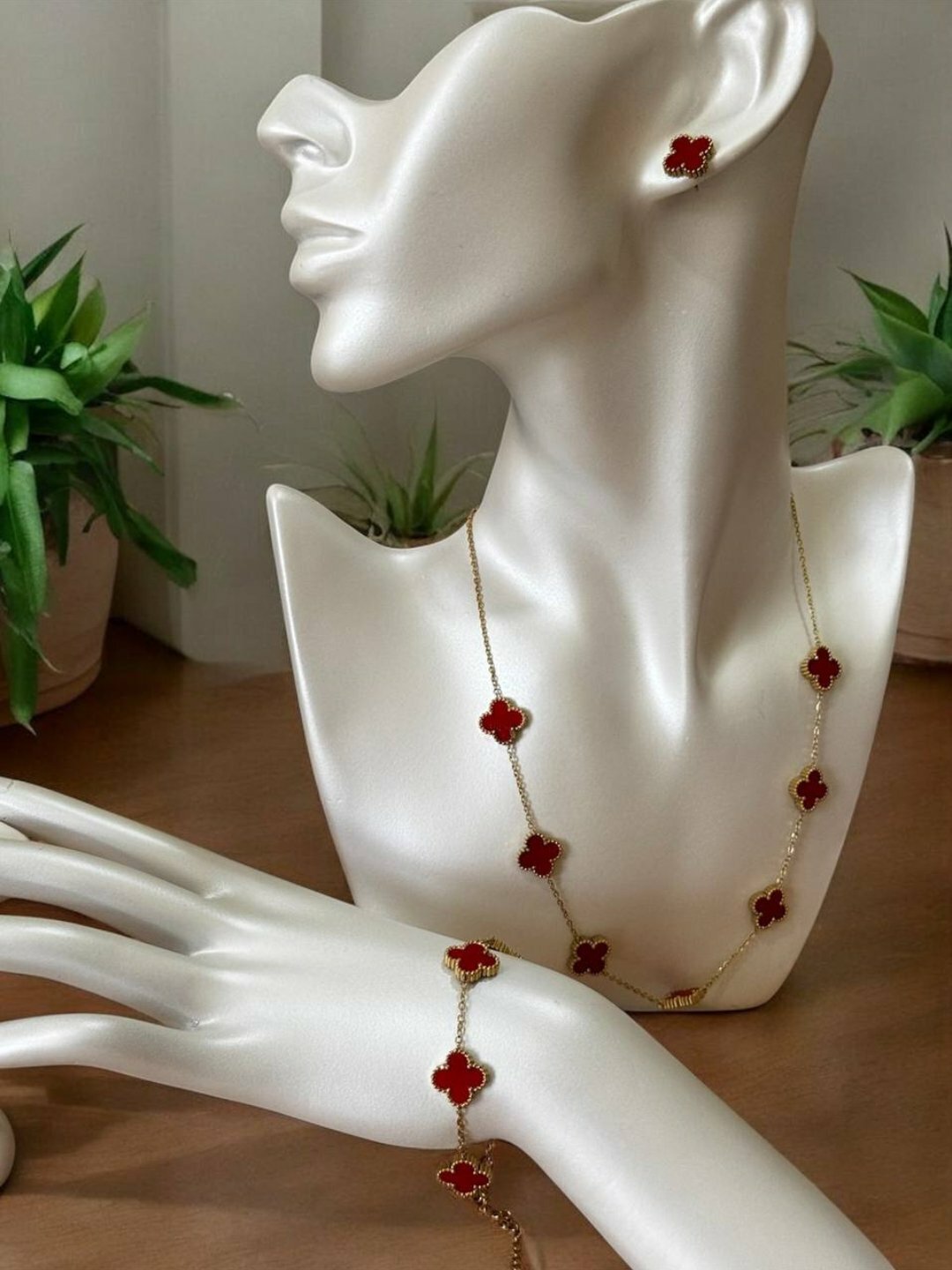 Комплект бижутерии