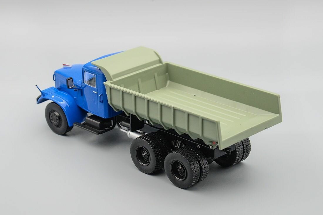 Kraz-256B1, масштабная модель коллекционная — фото 1