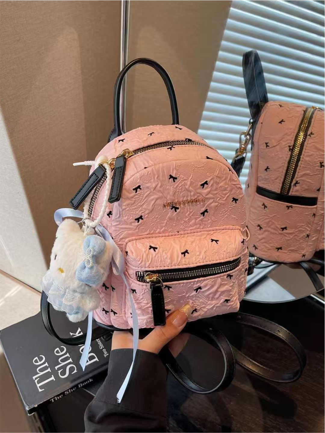 Мини-рюкзак "Розовый с бантиками", легкий, для телефона и мелочей