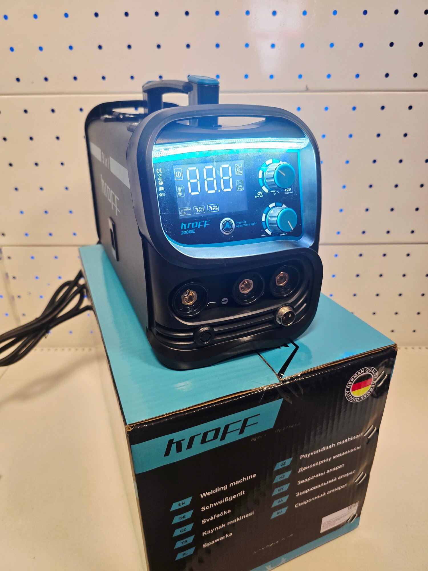Сварочный полуавтомат Kroff 200GE 3 в 1 FCAW (без газа)/ММА/Tig 20-200А