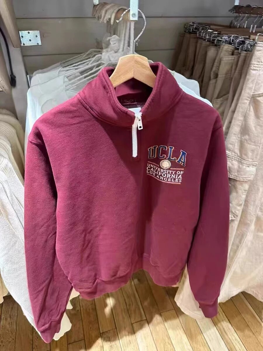 Толстовка спортивная