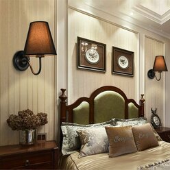 Простой американский настенный бра с тканевым абажуром