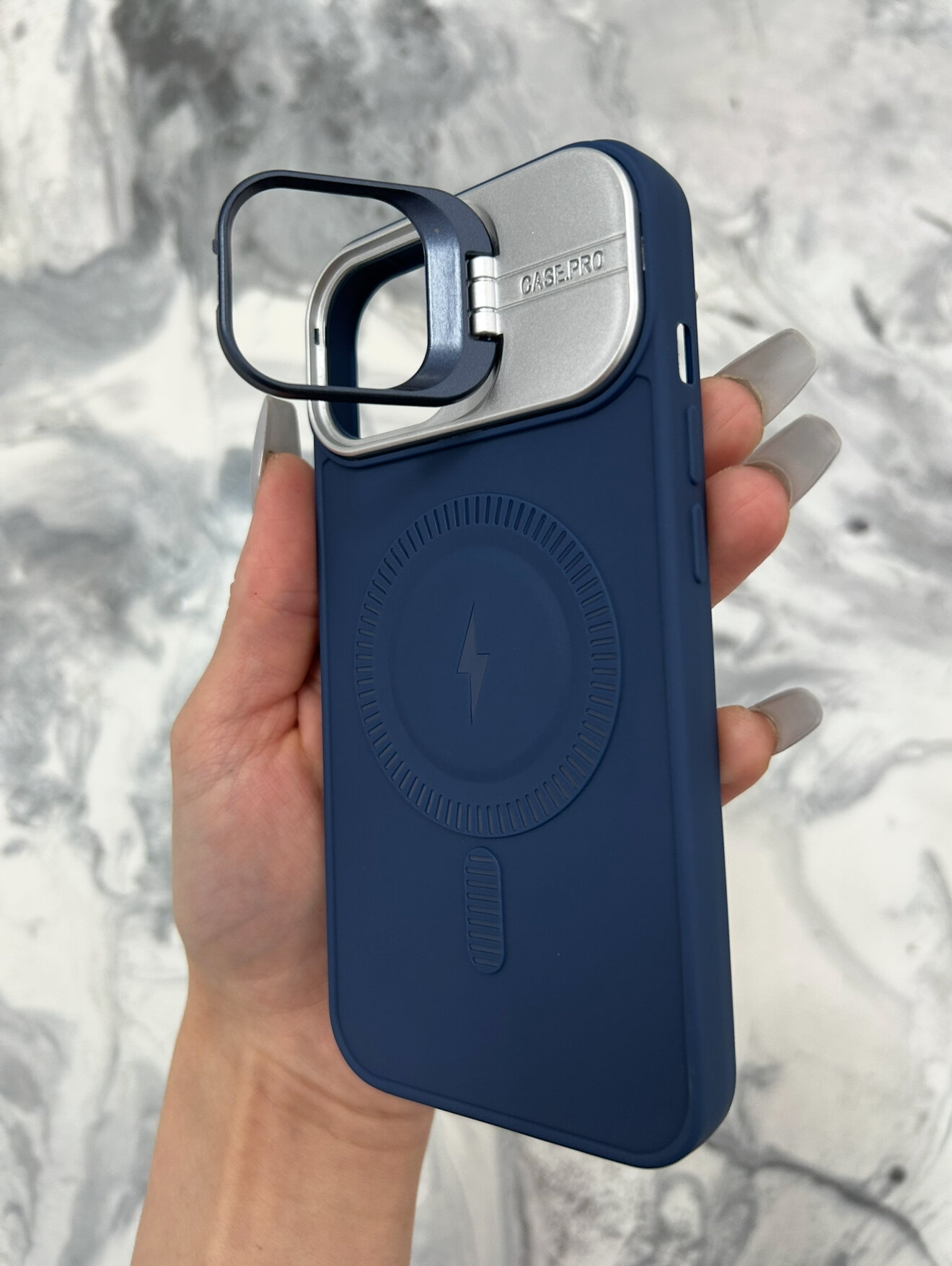 Чехол на айфон 13 с MagSafe и подставкой синий - Чехол iPhone 13 синий — фото 1