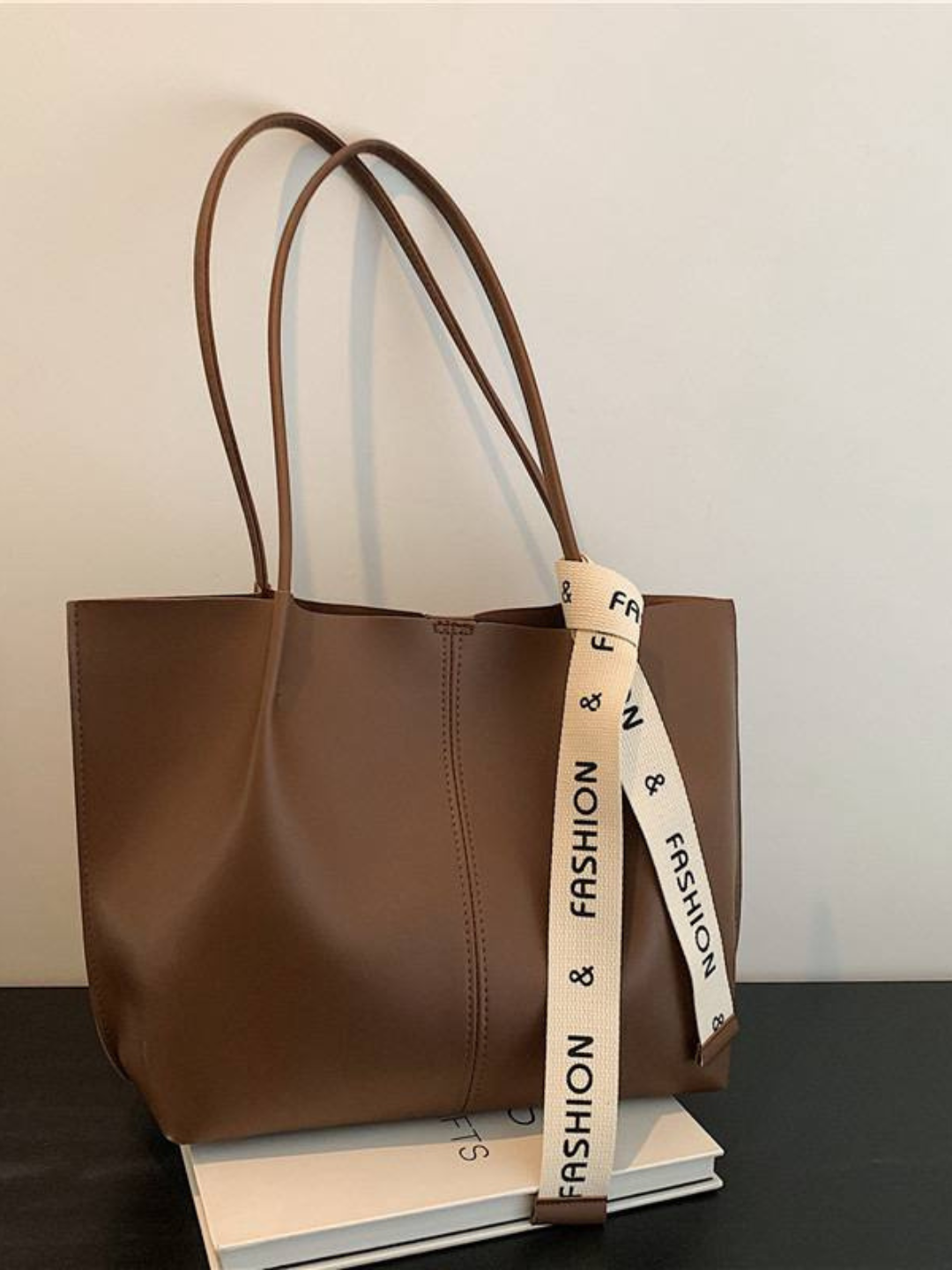 Сумка хобо  матовая