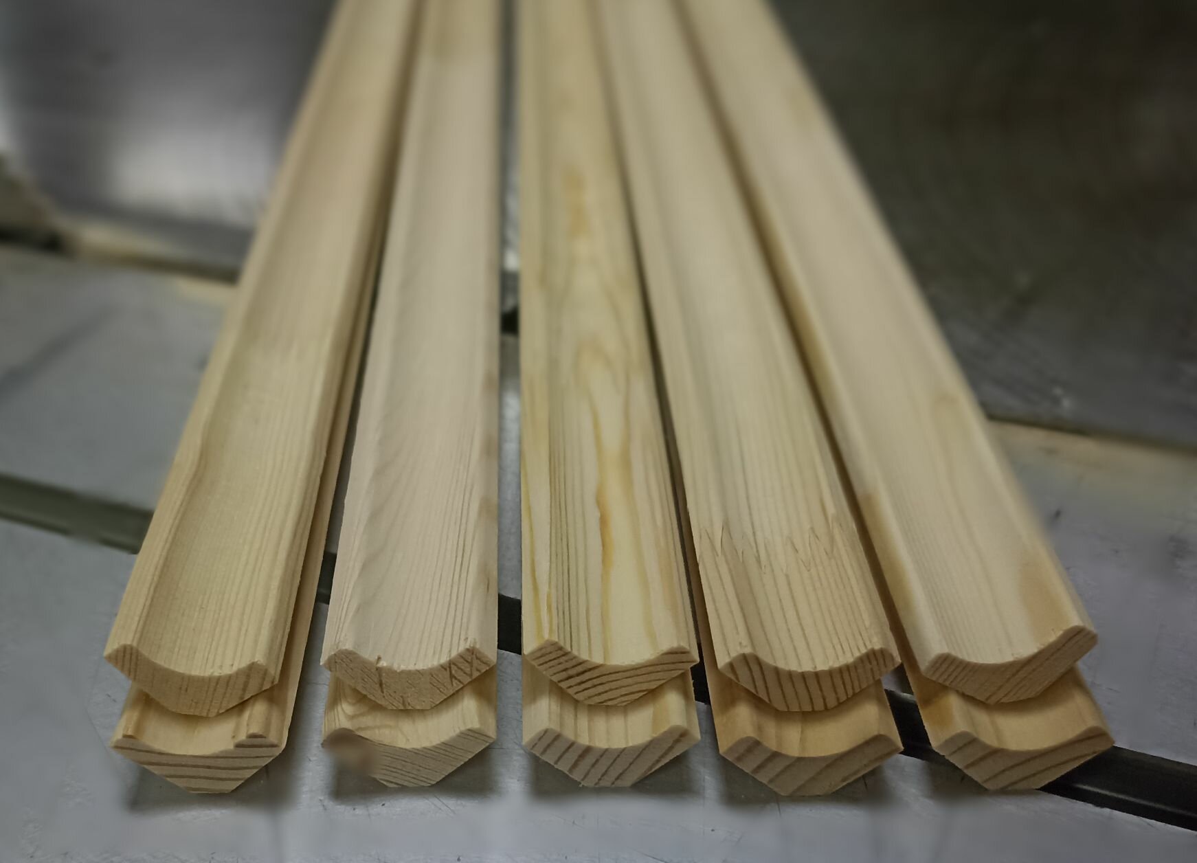 Галтель деревянная плинтус нащельник 10х30х1000 мм комплект 10 шт сорт Экстра сращенный без сучков.