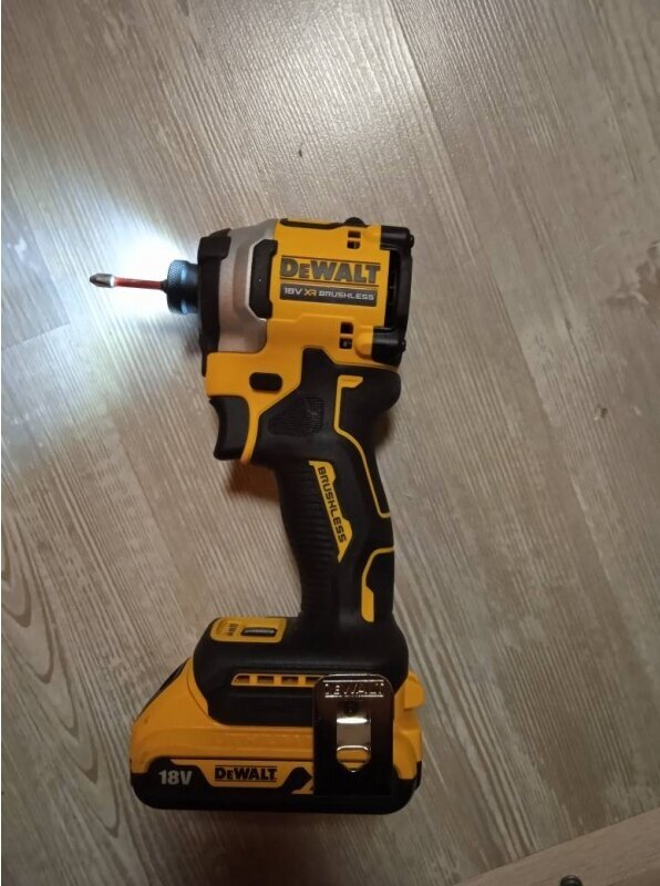 Шуруповерт импульсный аккумуляторный DeWalt DCF850N (без зу и акк) - фото №5