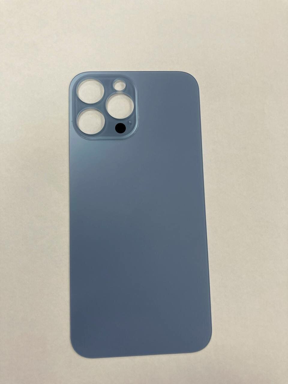 Задняя крышка для Apple IPhone 13 Pro Max небесно голубой (широкий вырез под камеру)