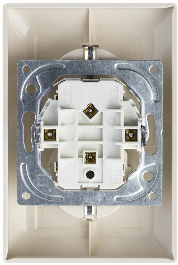 Basic55 2CKA002021A0379 Розетка двойная с заземляющим контактом (16 А, шторки, в сборе, скрытая установка, слоновая кость) ABB - фото №3