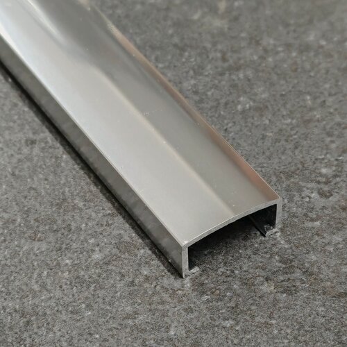 Изображение товара Профиль П-образный овальный алюминиевый, анодированный для плитки 20х8мм 2.7м Серебро глянец