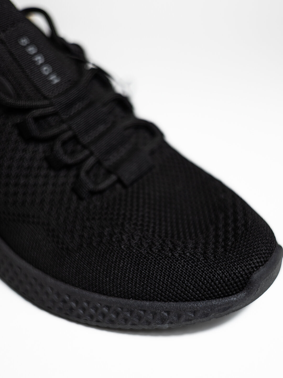 Кроссовки Lefties Infinite MVMNT SE, размер 46 EU, black/white/multicolor — фото 1