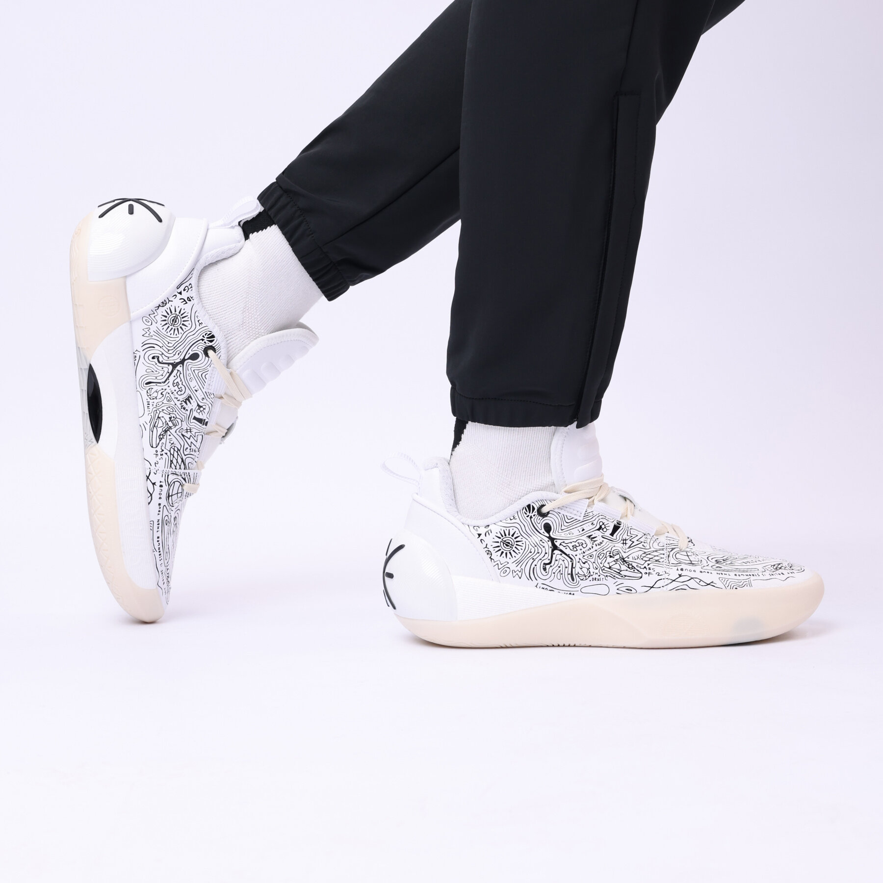 Кроссовки LI-NING Wade All City 12 Encore размер 10.5 белые