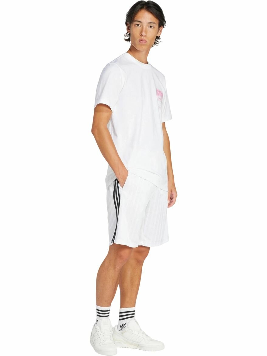 Футболка спортивная adidas Trefoil Series Fashion Elevated Tee, размер S INT, белый, — фото 1