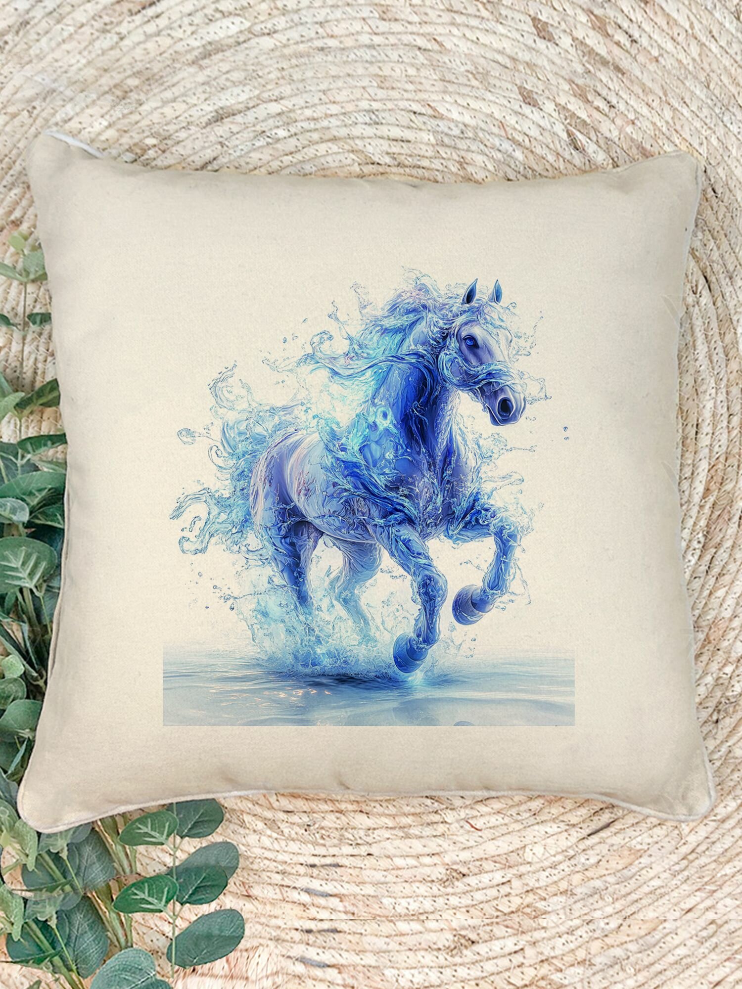 Наволочка декоративная с принтом, Вода