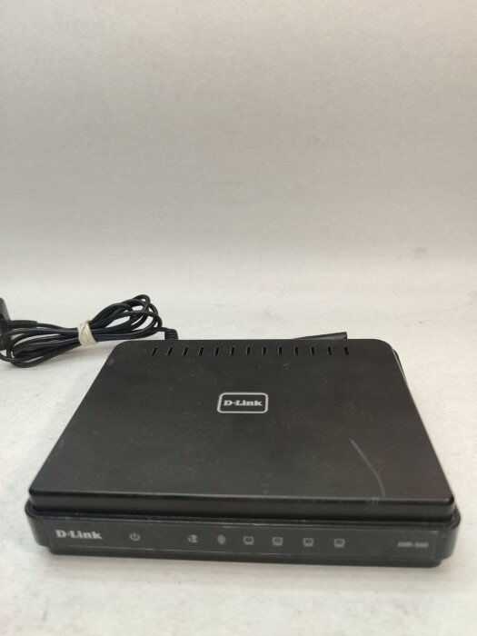 Беспроводной маршрутизатор Wi-Fi D-Link DIR-300