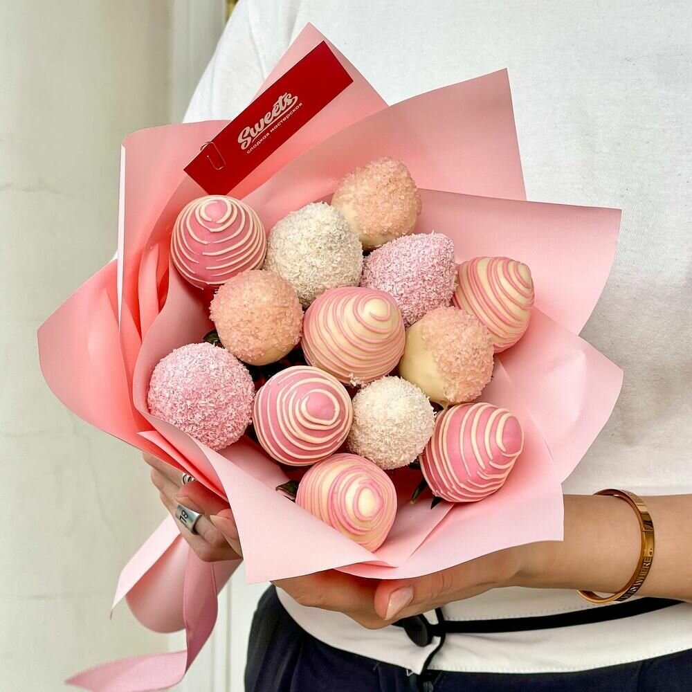 Клубника в шоколаде букет "Spring" 13-15 шт Букет из ягод в шоколаде