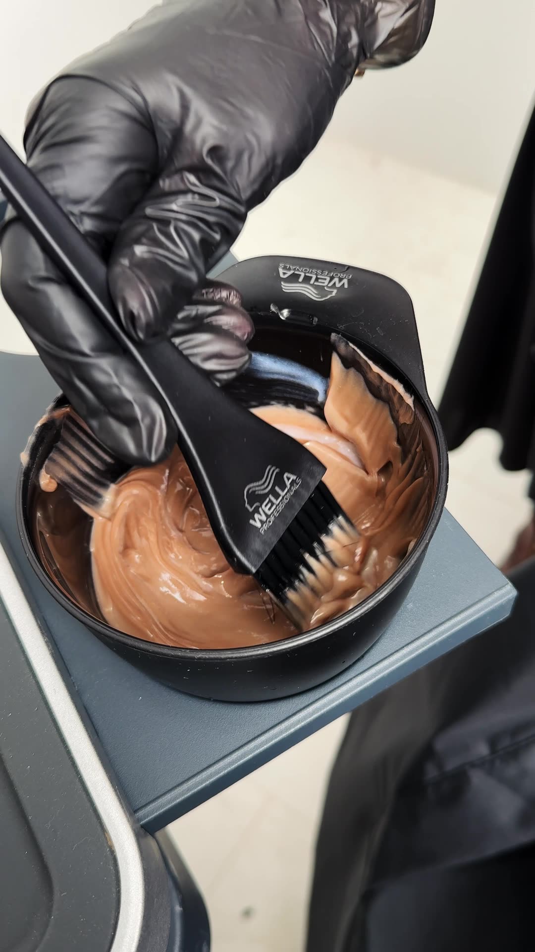 Wella Professionals Shinefinity 08/0 Гель-крем краска - Натуральный латте, 60 мл — фото 1