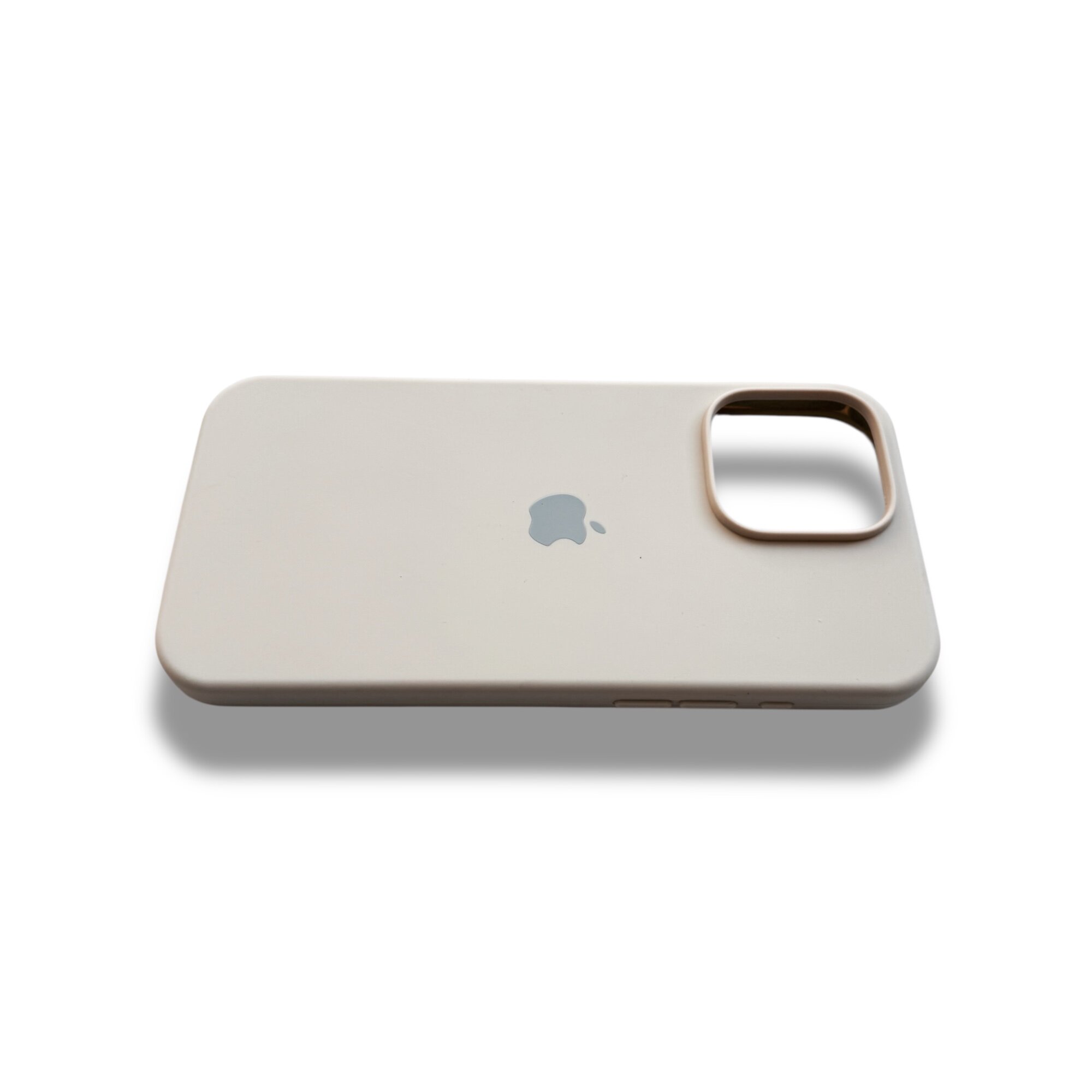 Силиконовый чехол с бархатной подкладкой для iPhone 13 Pro Max – премиум защита — фото 1