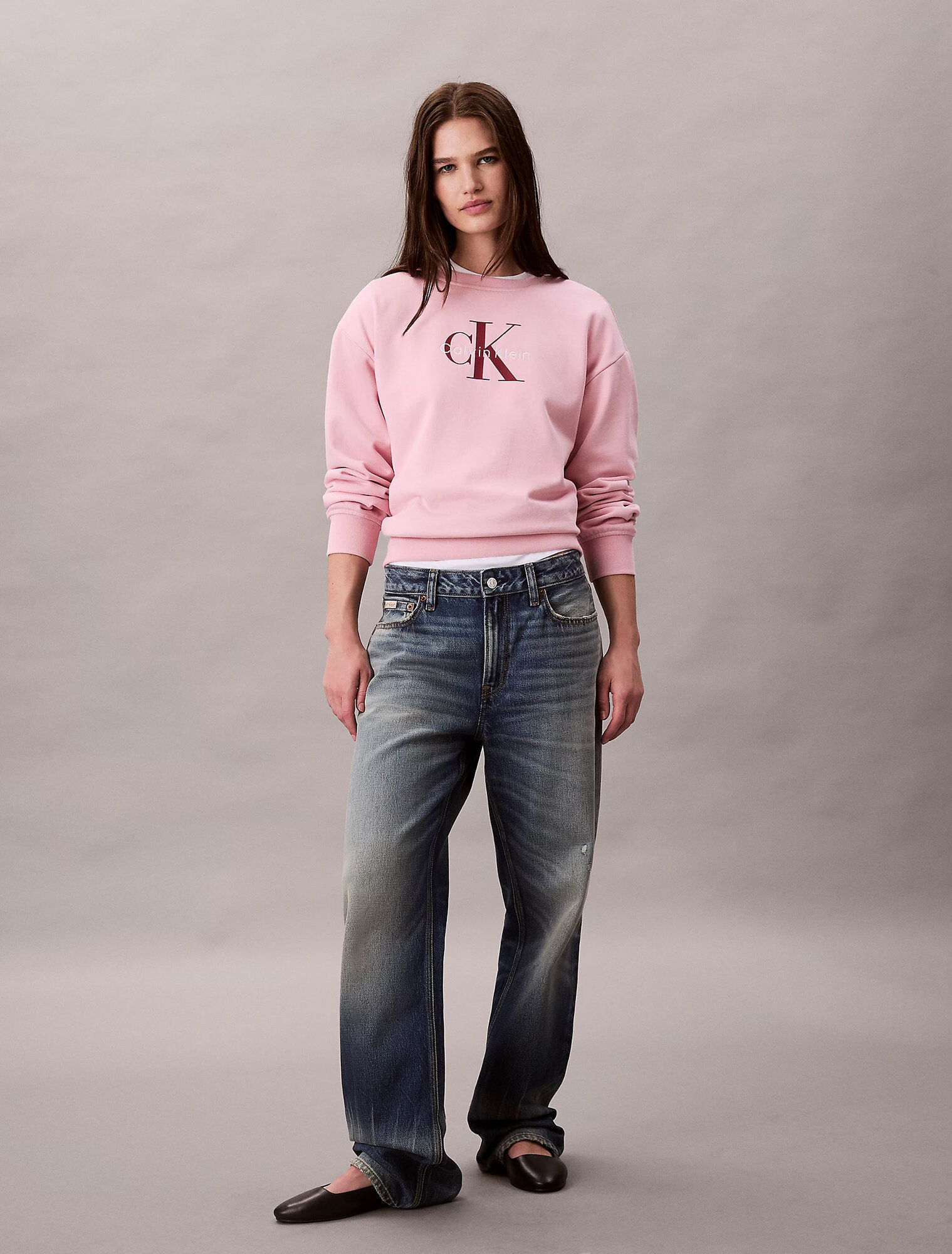 Свитшот Calvin Klein Jeans Cropped Monogram Sweatshirt, размер S, , розовый — фото 1