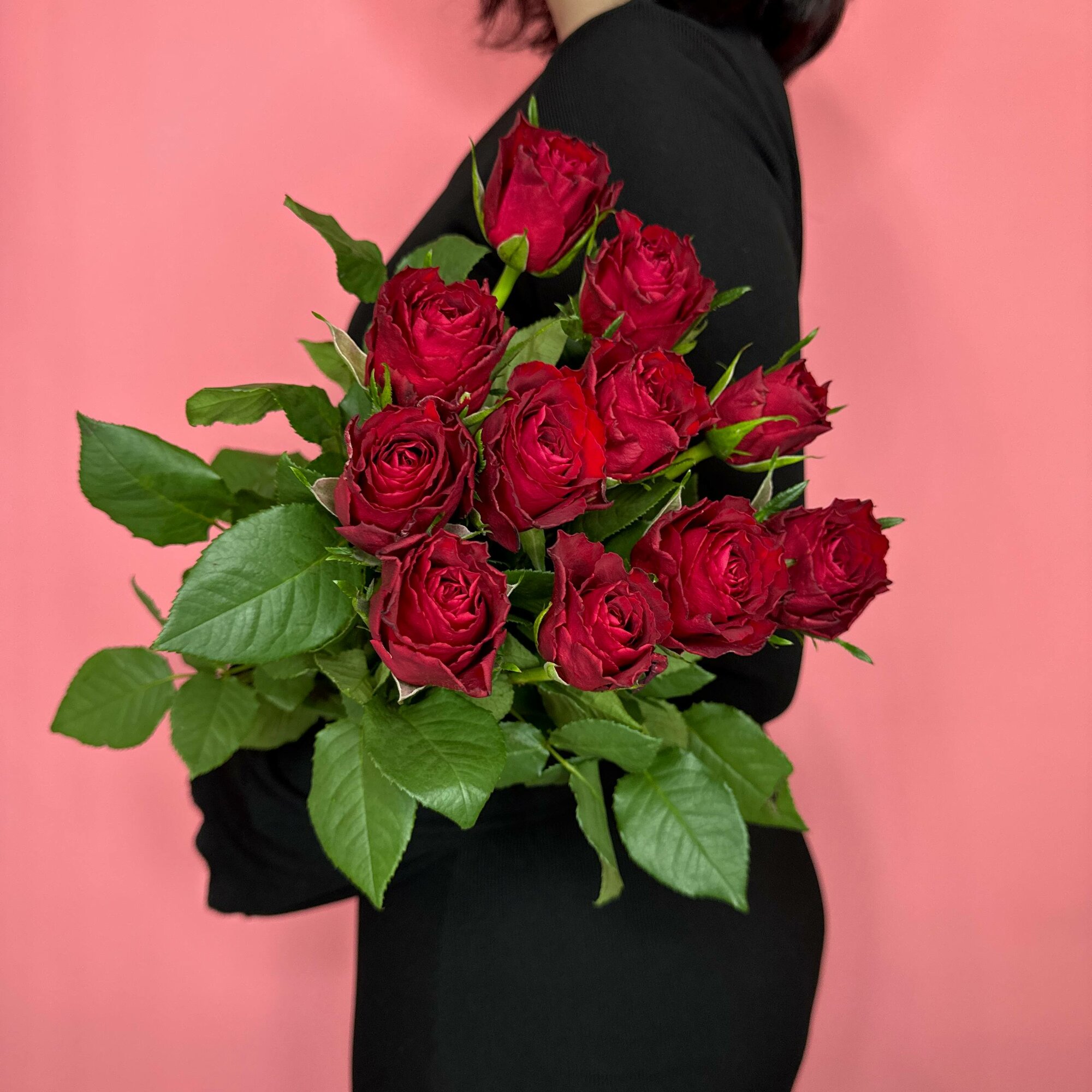 Букет под ленту из 11 голландских красных роз