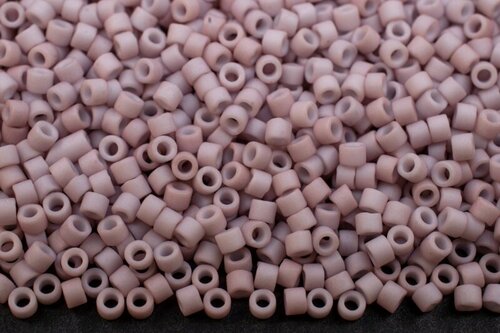 Изображение товара Бисер японский MIYUKI Delica цилиндр 11/0 DB-0356 лаванда, матовый непрозрачный, 5 грамм