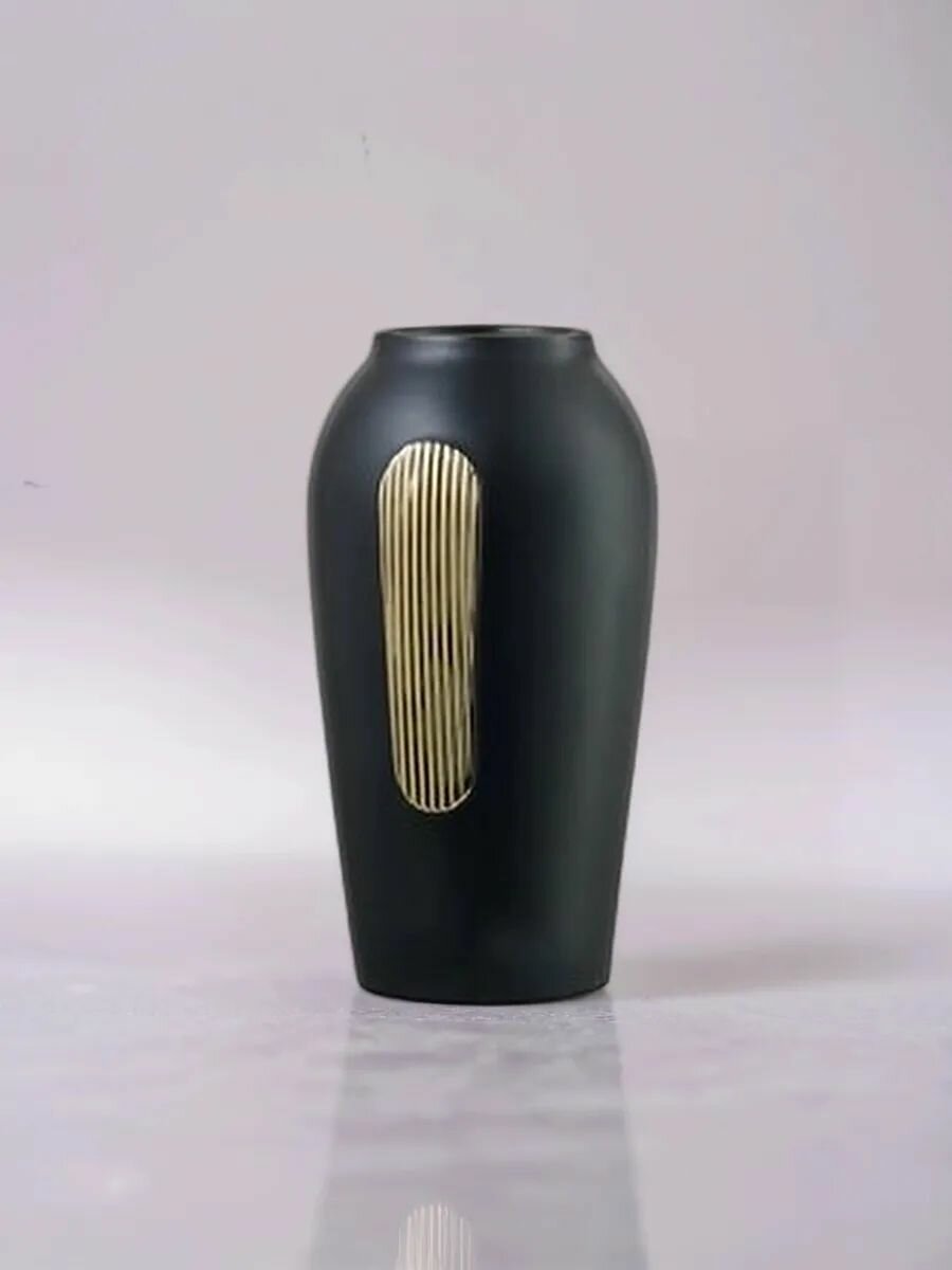 Ваза керамическая настольная, размер 25*12*12см, цвет черный с золотым