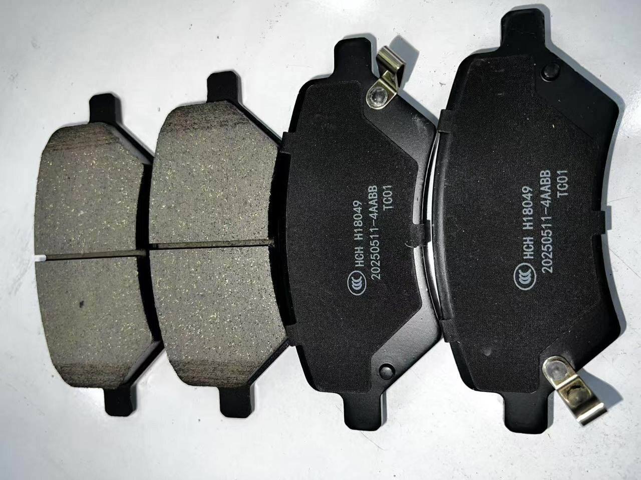 Тормозные колодки CHE MA CHI, передние, для Kaiyi X3 и Chery A3, 4 шт, чёрные — фото 1