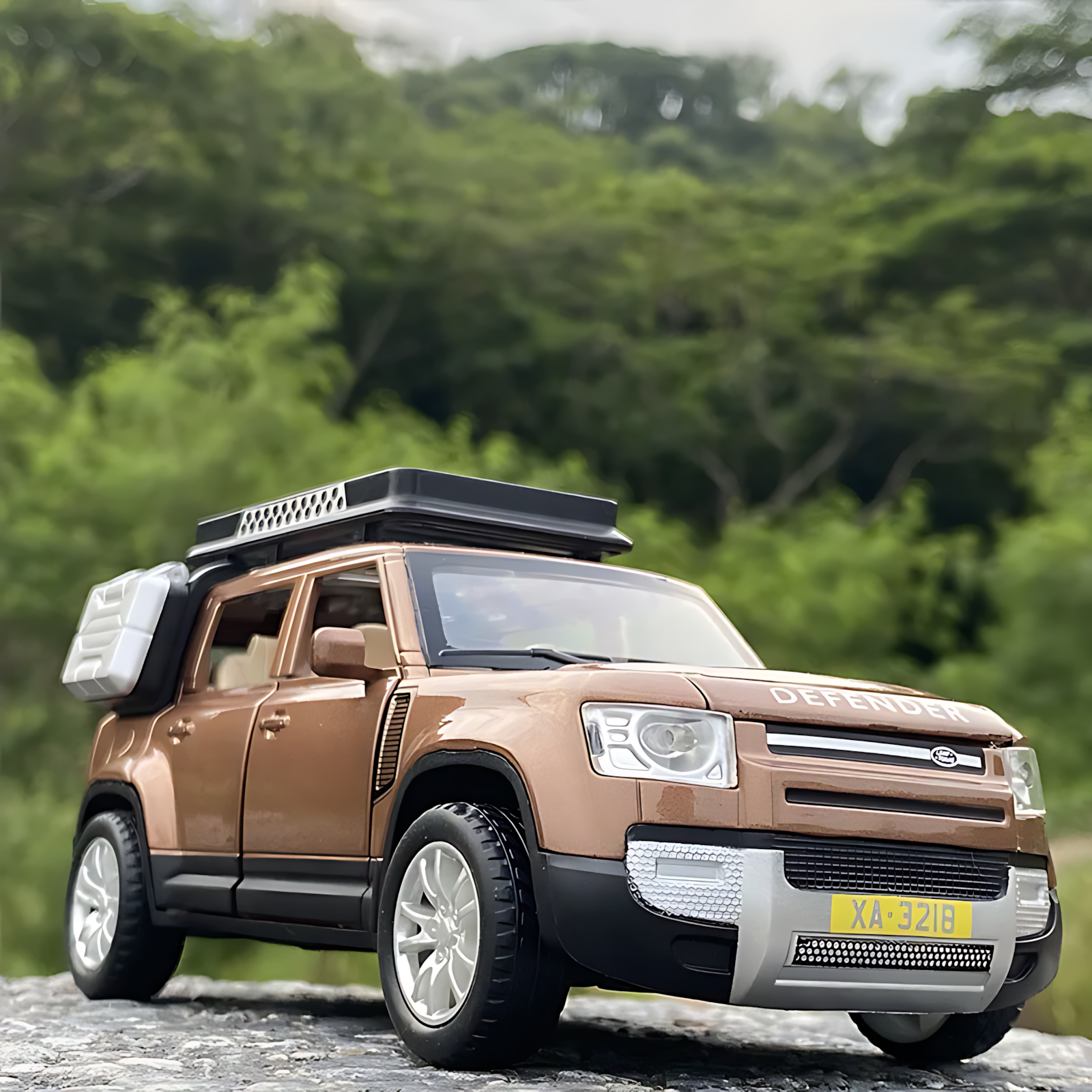 Машинка игрушечная NEWAO DEFENDER P400, масштаб 1:32, металлическая