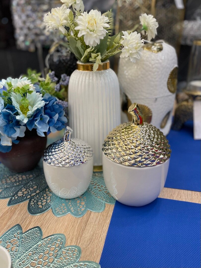 Баночка с крышкой Желудь Casaentera CE08-728-165 белый золото d130х193