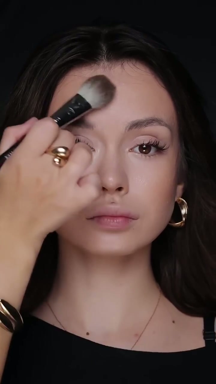 Палитра теней для век Тени для глаз, палетка для век и глаз с матовыми и блестящими оттенками — фото 1