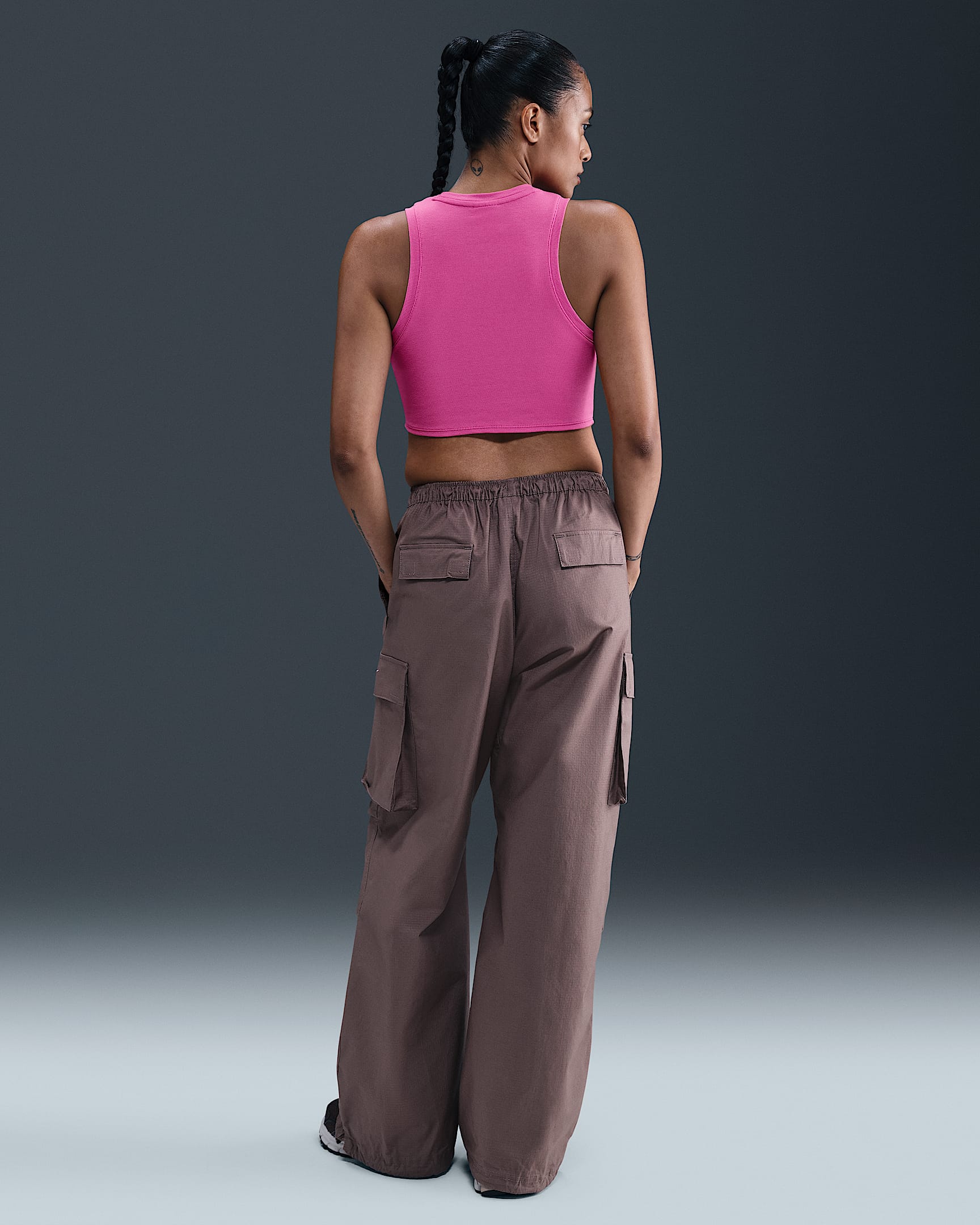 Топ спортивный NIKE Essential, 1 шт., размер M, розовый — фото 1