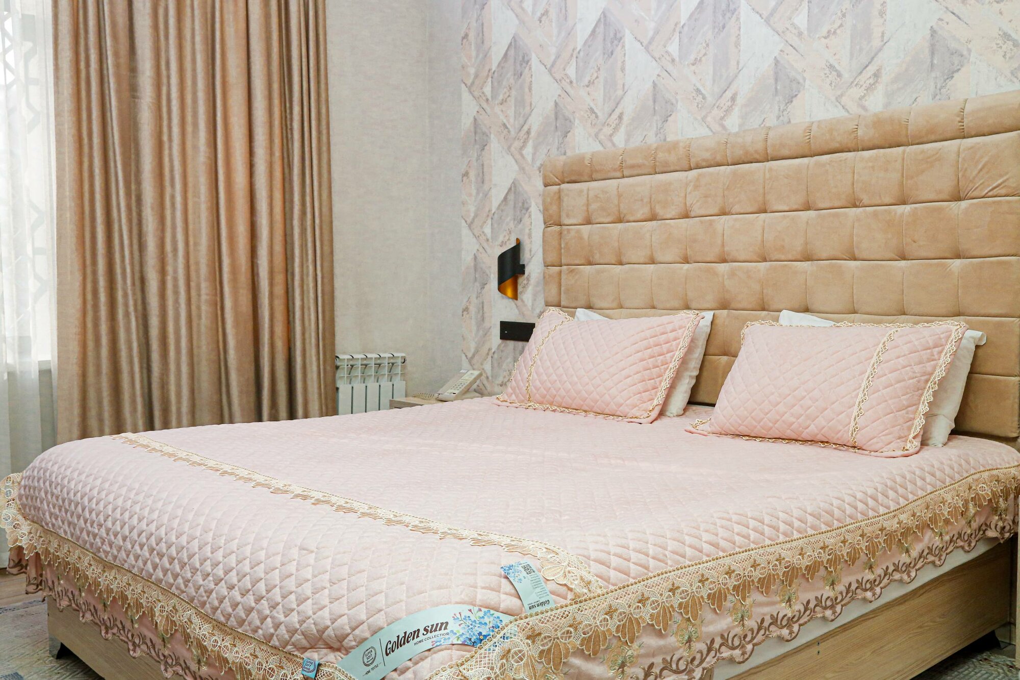 Покрывало Verona, двуспальное, кружевное, 200х240см, с наволочками и простынью