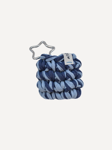 Изображение товара Чехол для наушников, anitochka.shop, с карабином, ручная работа, 7×7 см, голубой и тёмно-синий меланж