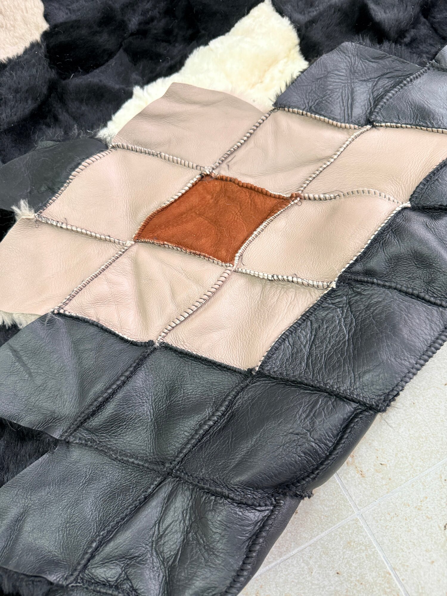 Покрывало меховое ковер из шкуры овчины — фото 1