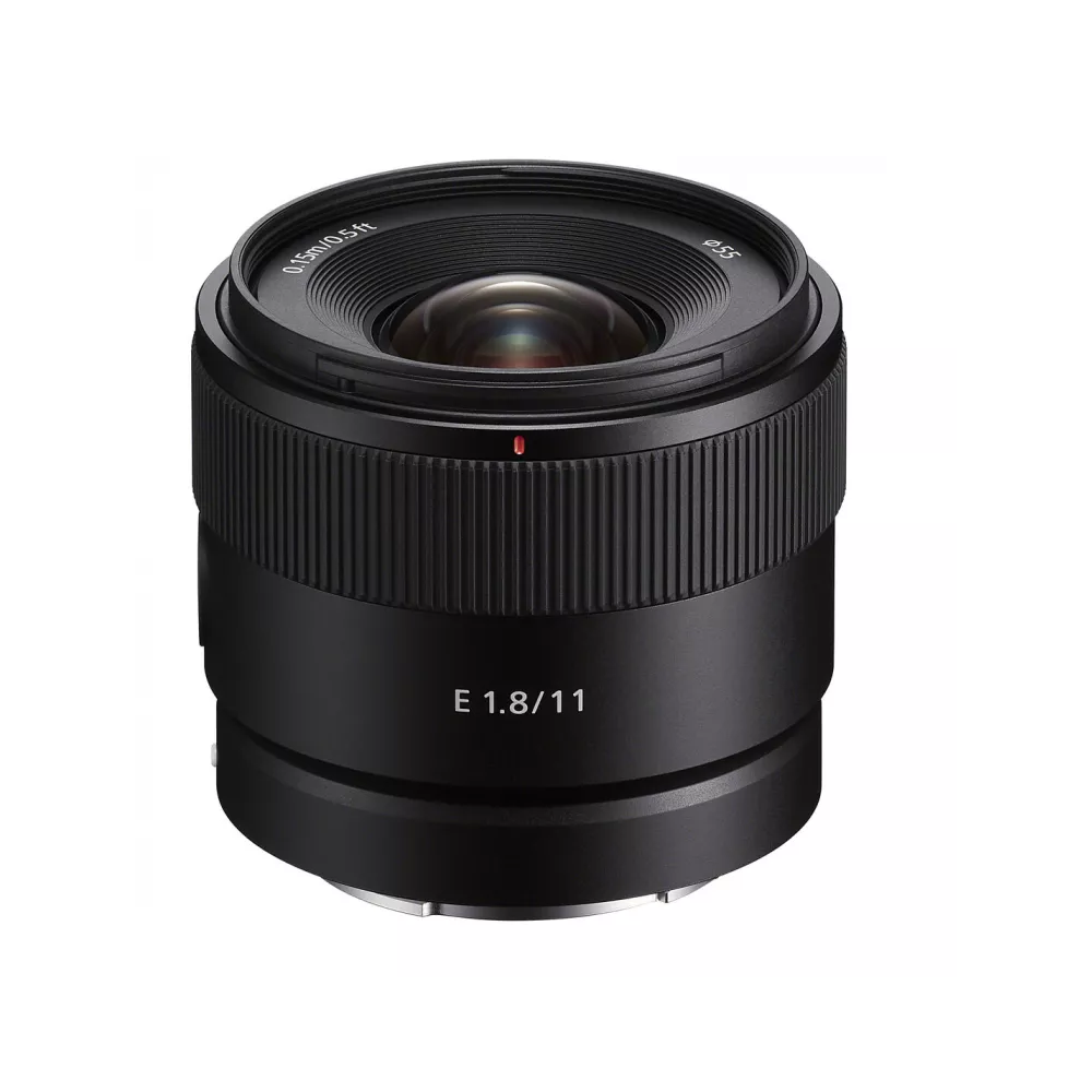 Объектив Sony E 11mm f/1.8