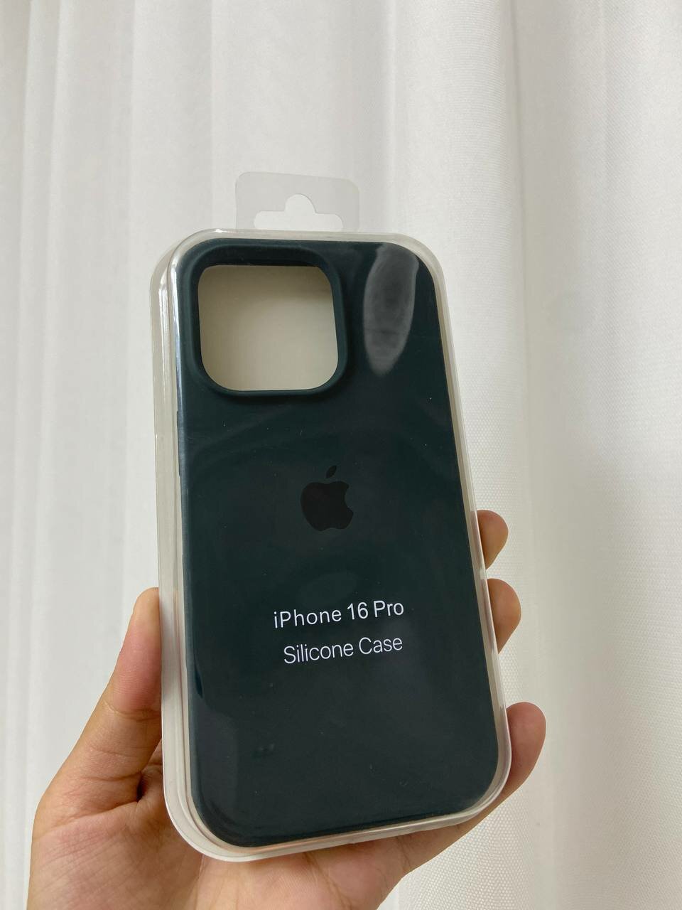 Чехол "темно-зеленый" для iPhone 16 Pro, силиконовый, противоударный