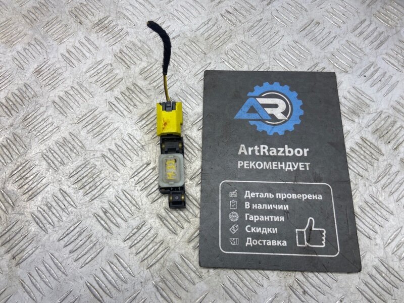 Б/У Датчик AIR BAG Volkswagen Touareg GP / Фольксваген Туарег GP 2.5 BPE 174 Л.С. дизель 2009