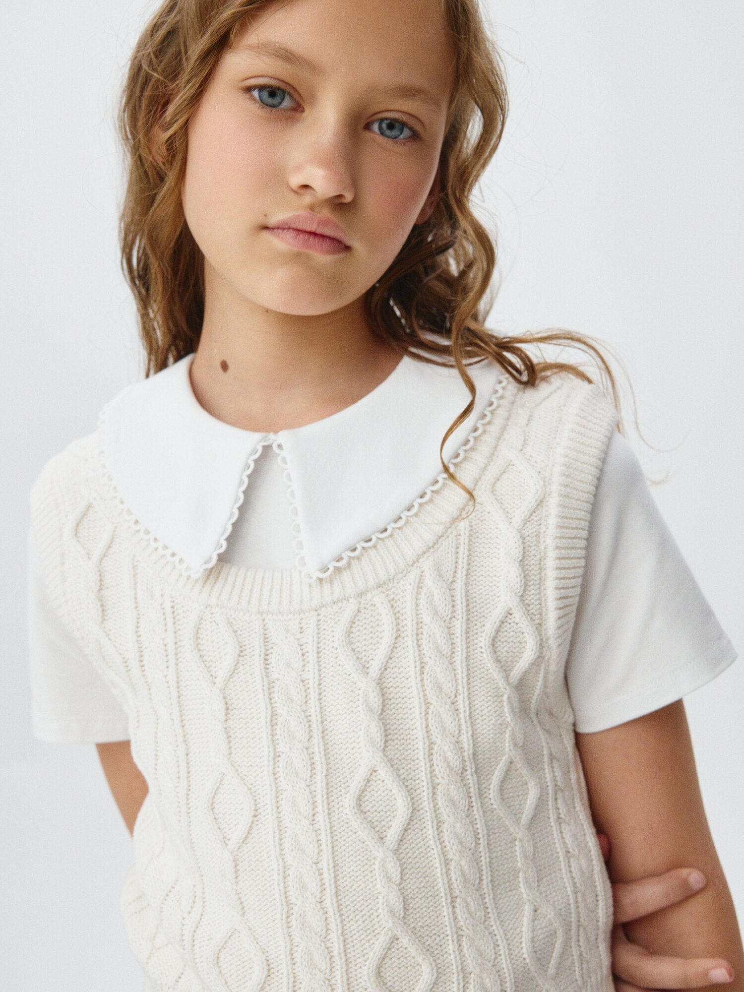 Школьный жилет Sela размер 158 молочный