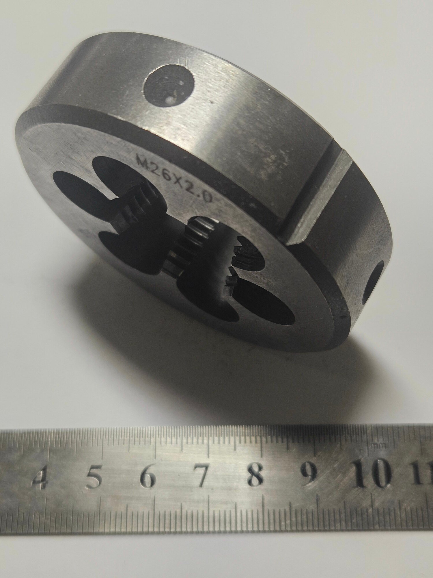 Плашка метрическая М26х2 — фото 1