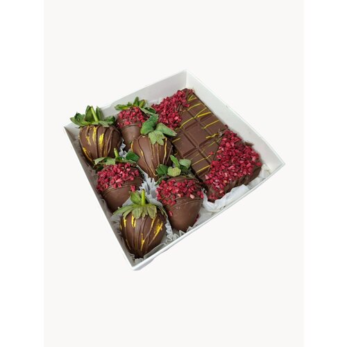 Клубника в шоколаде ПРЕМИУМ Мама я в Дубае коллекция 1001 ночь 1735₽