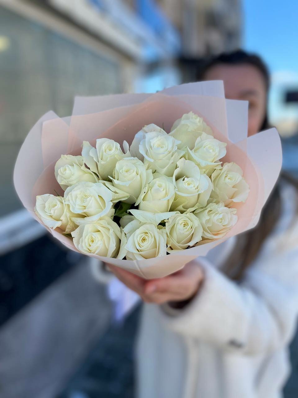 Букет 15 белых роз роза 40 см