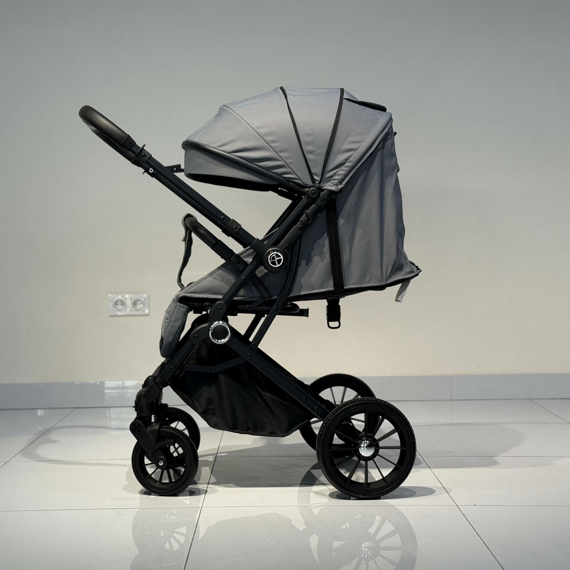 Коляска BURBAY — фото 1